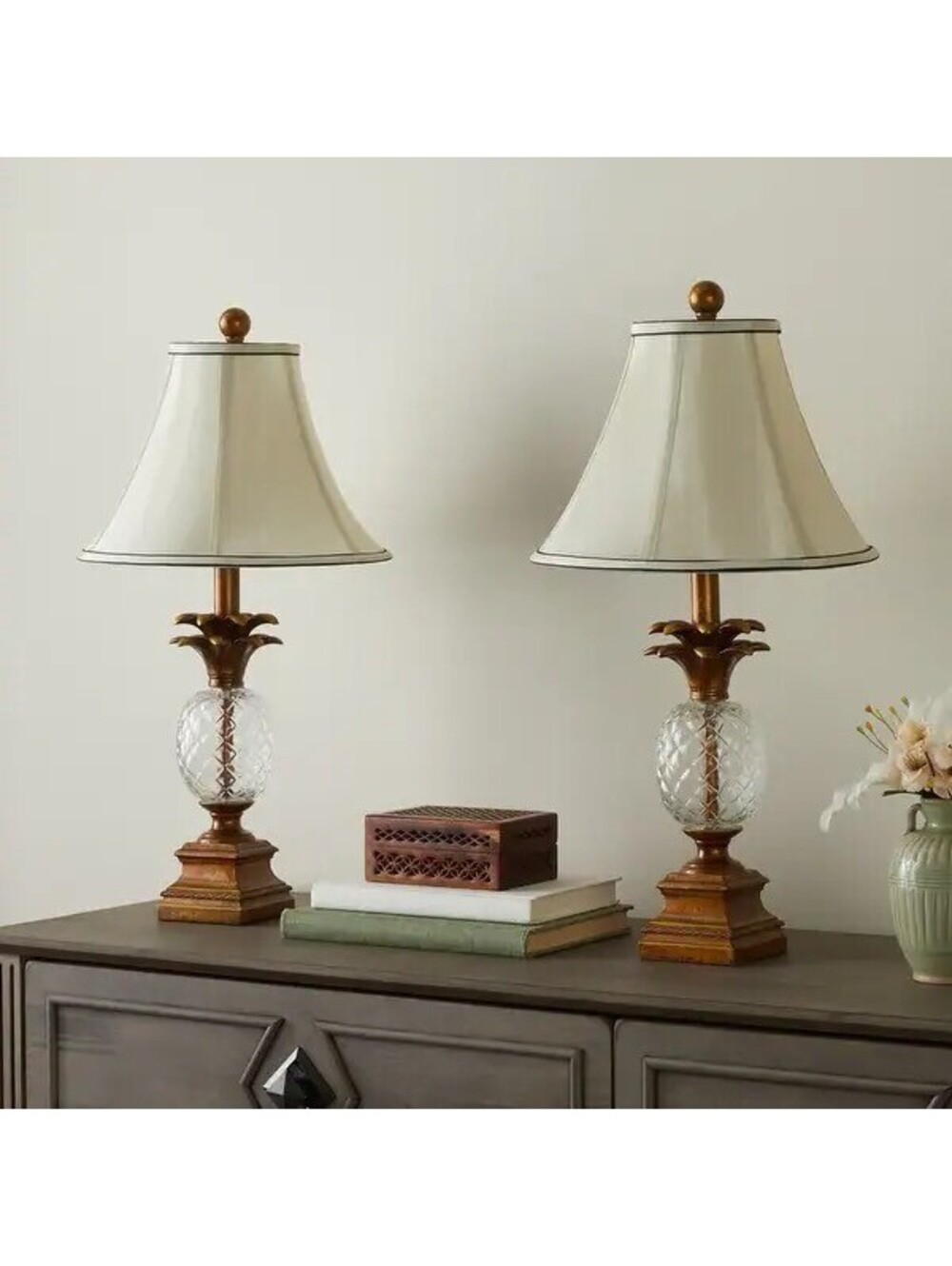 Abbyson Alexandra Antiqued Gold Pineapple 23.5-inch Table Lamps (Set of 2)
